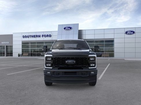 New 2026 Ford F250 Lariat w/ Black Appearance Package AWD/4WD image 6