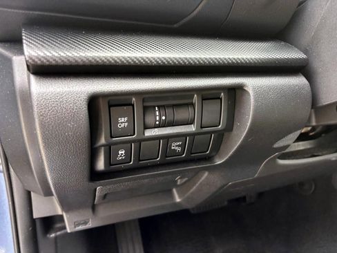 Used 2018 Subaru Crosstrek 2.0i Premium image 14