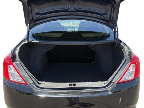 Used 2015 Nissan Versa S FWD image 19