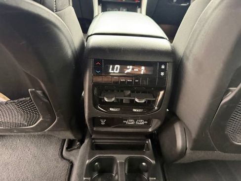 Used 2023 Jeep Grand Cherokee L Laredo AWD/4WD image 15