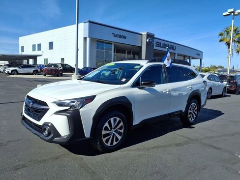 Certified 2025 Subaru Outback Premium image 6