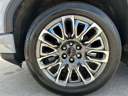 Used 2024 GMC Sierra 1500 Denali Ultimate image 31