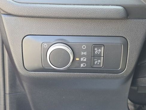 Used 2022 Ford Escape SE w/ SE Sport Appearance Package image 27