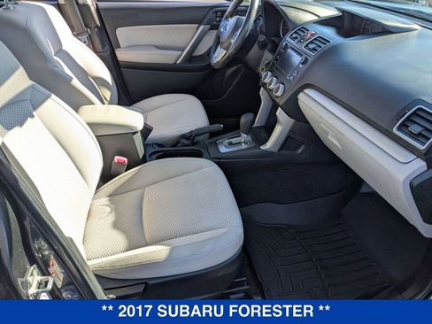 Used 2017 Subaru Forester 2.5i w/ Alloy Wheel Package image 39