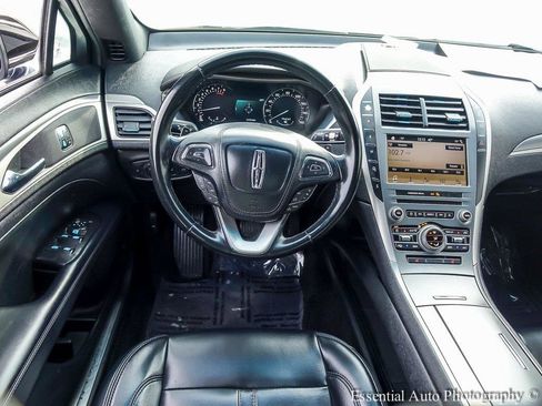 Used 2017 Lincoln MKZ Premiere image 12