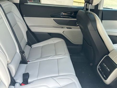 New 2026 Lincoln Nautilus Premier AWD/4WD image 16