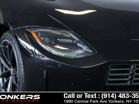 Used 2024 Nissan Z Performance w/ Floor Mat Package RWD image 7