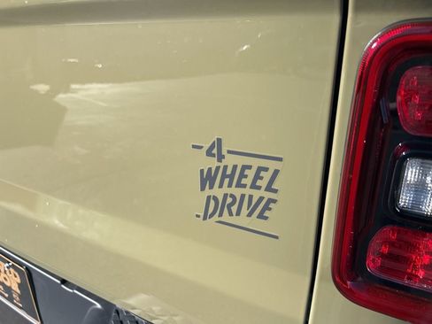 New 2026 Jeep Gladiator Willys image 33