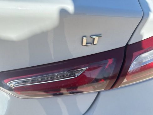 Used 2022 Chevrolet Malibu LT image 5