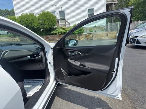 Used 2018 Chevrolet Malibu LS FWD image 18