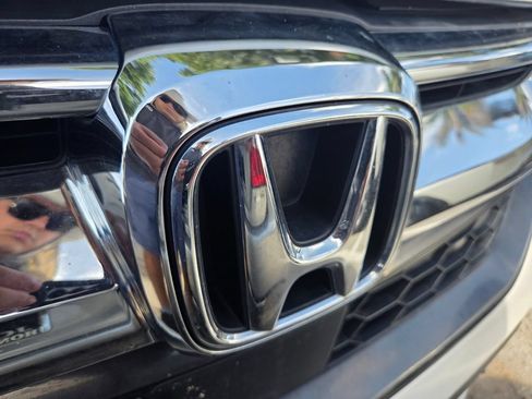 Used 2019 Honda CR-V EX-L image 2