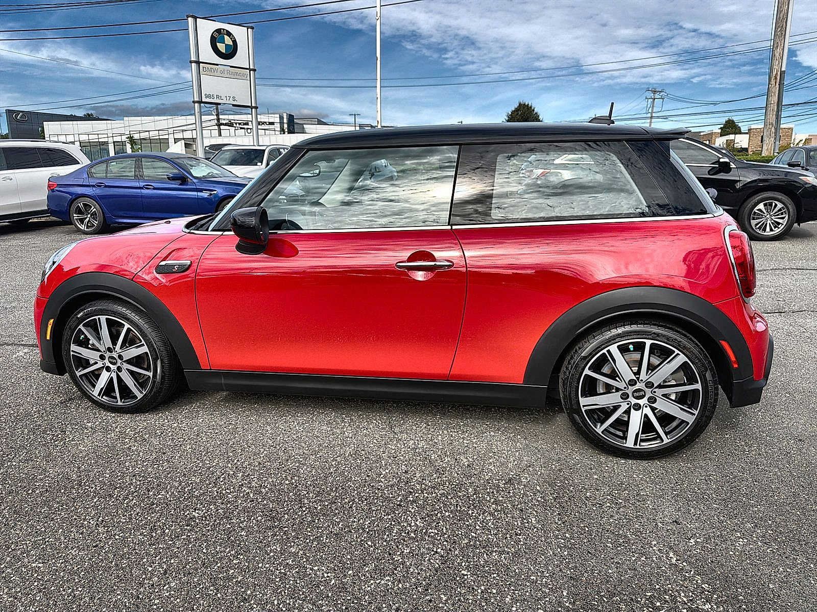 Used 2024 MINI Cooper S FWD image 11