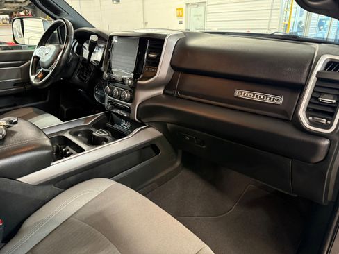 Used 2021 RAM 2500 Big Horn w/ Level 1 Equipment Group image 6
