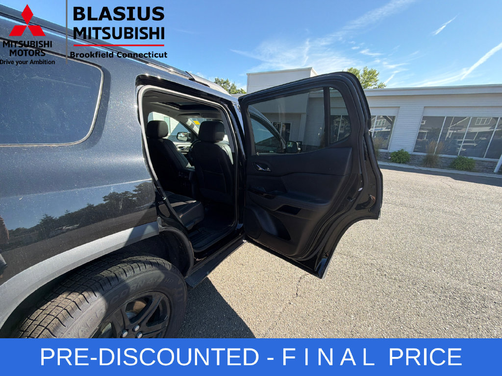 Used 2023 GMC Acadia AT4 w/ GMC Pro Grade Package AWD/4WD image 34