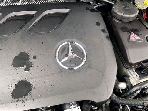 Used 2025 Mercedes-Benz GLA 250 4MATIC image 28