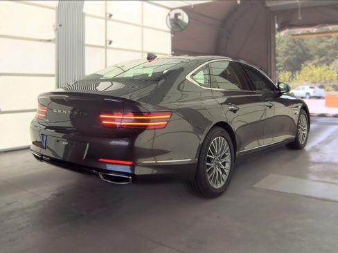 Used 2024 Genesis G80 2.5T AWD/4WD image 2