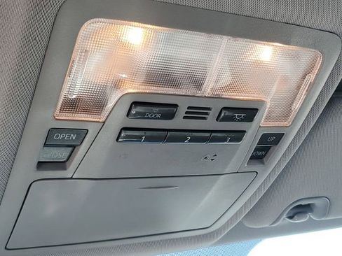 Used 2016 Toyota Highlander Limited AWD/4WD image 22