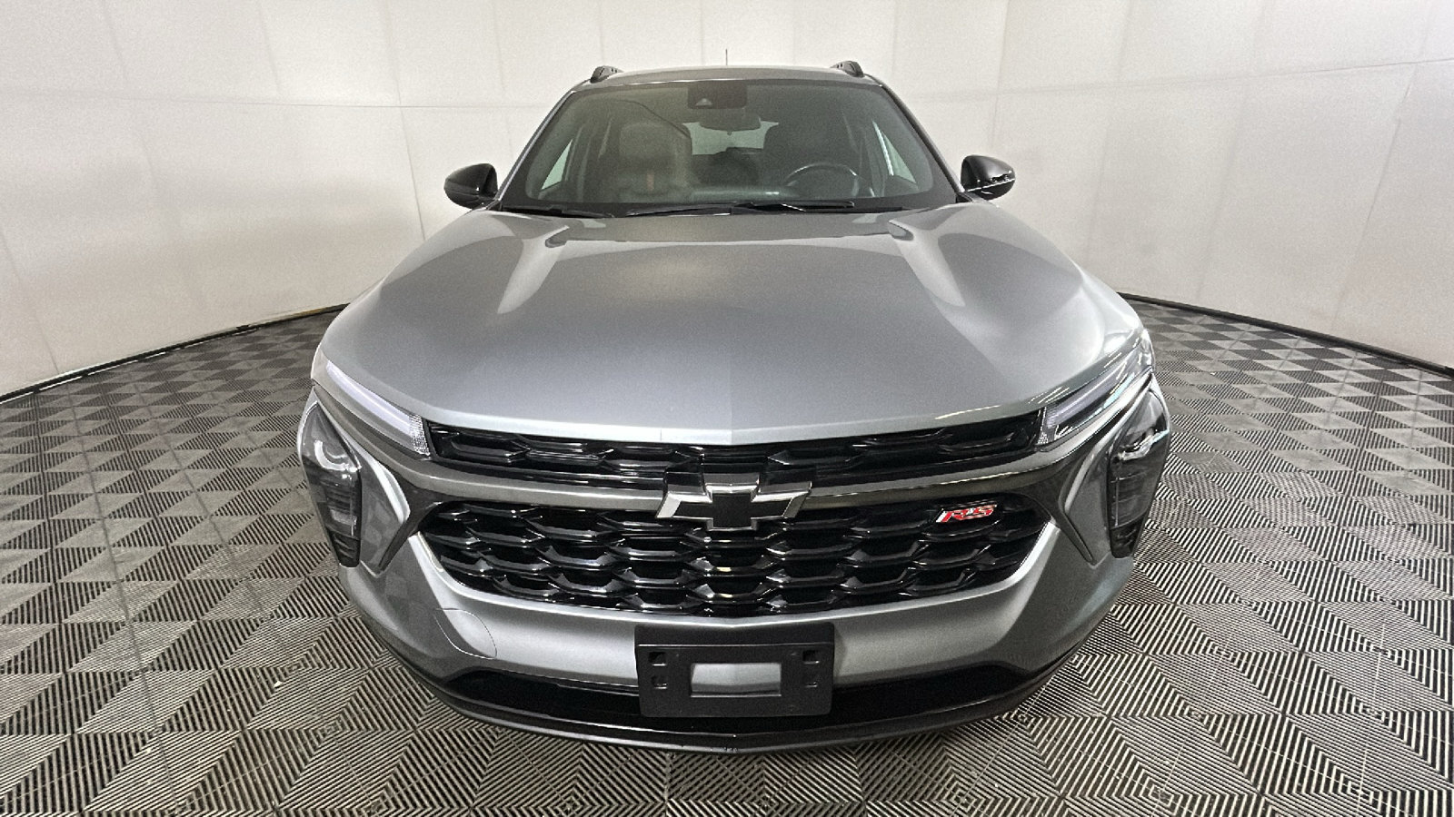 Used 2025 Chevrolet Trax RS w/ Driver Confidence Package FWD image 9