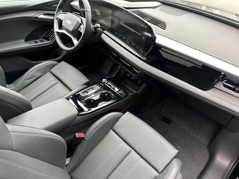 New 2025 Audi Q6 e-tron Premium Plus image 16