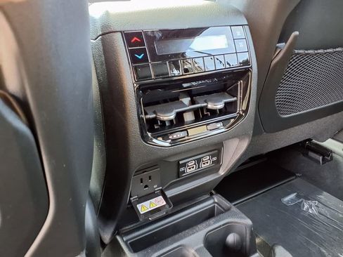 New 2026 Jeep Grand Cherokee L Laredo AWD/4WD image 24