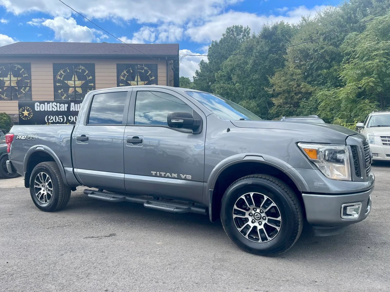 Used 2019 Nissan Titan PRO-4X AWD/4WD image 2
