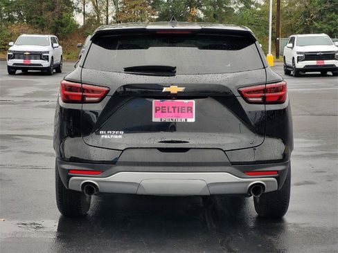 Used 2023 Chevrolet Blazer LT w/ Driver Confidence Package image 5