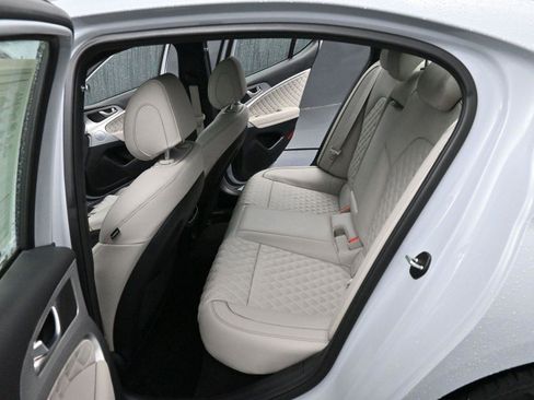 Used 2022 Genesis G70 3.3T w/ Sport Prestige Package image 31