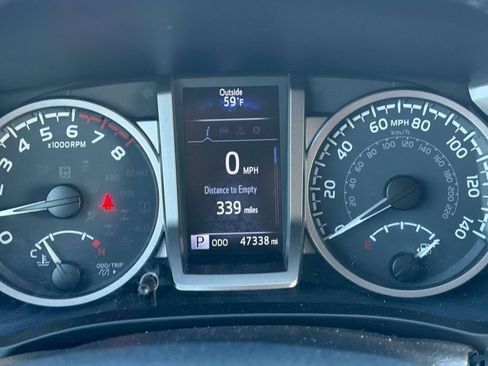 Used 2023 Toyota Tacoma 2WD Double Cab image 13