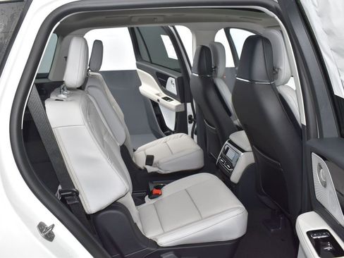 New 2026 Lincoln Aviator Reserve w/ Luxury Package image 14