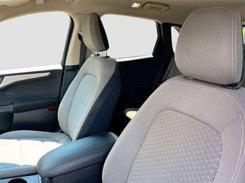 Used 2020 Ford Escape SE Sport image 31