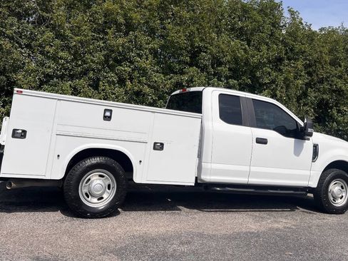 Used 2018 Ford F250 XL w/ Power Equipment Group RWD image 7