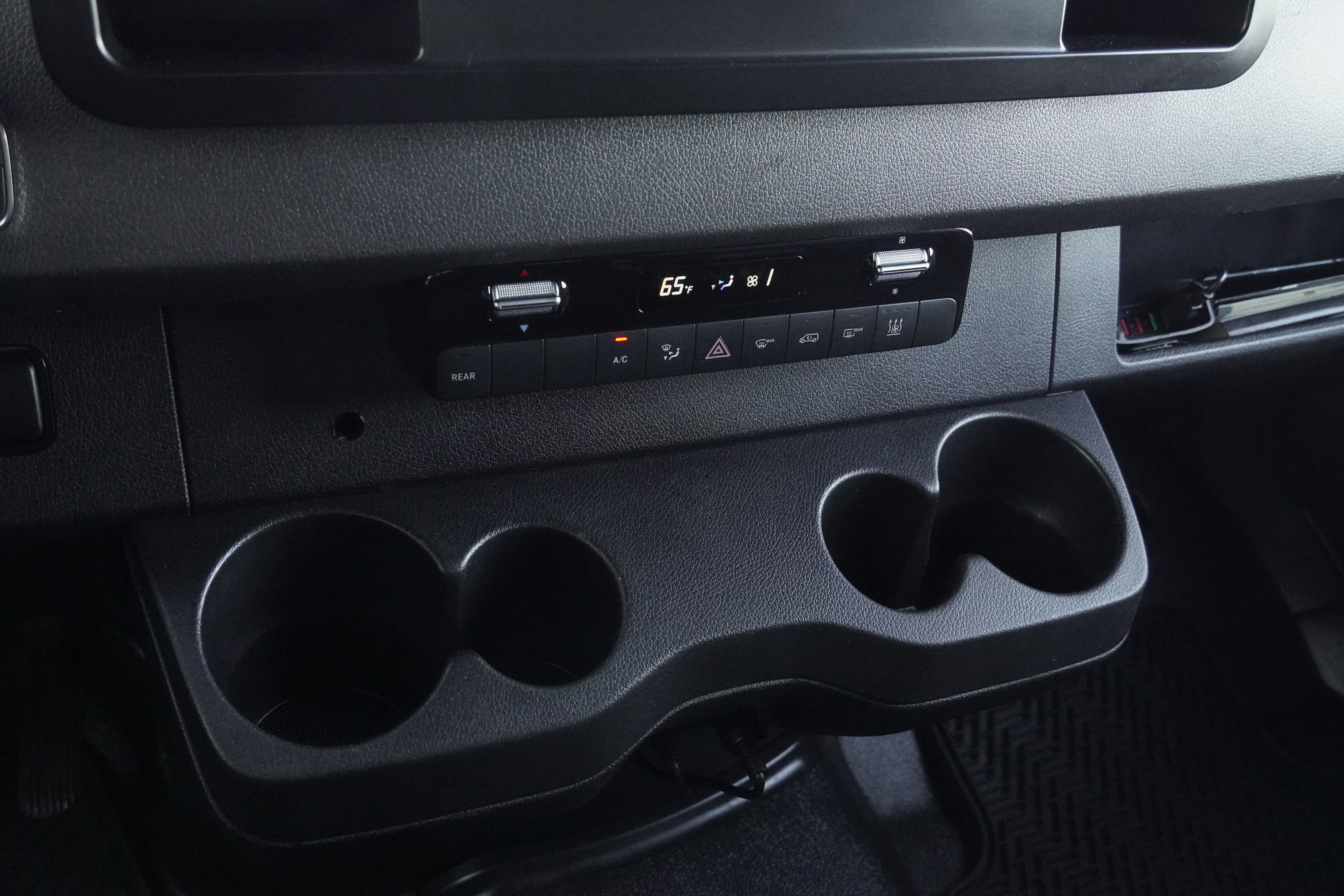 Used 2019 Mercedes-Benz Sprinter 2500 image 29