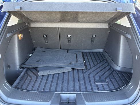 Used 2024 Chevrolet Trax LT w/ LT Convenience Package image 11