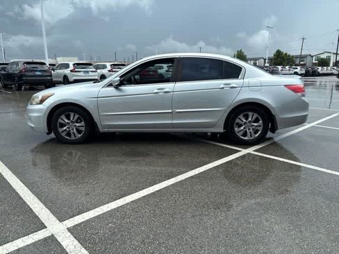 Used 2012 Honda Accord LX image 2