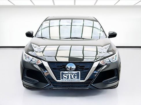 Used 2022 Nissan Sentra SV w/ SV Premium Package FWD image 2