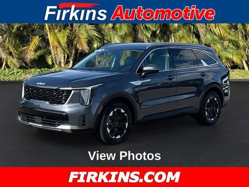 Used 2024 Kia Sorento S FWD image 1
