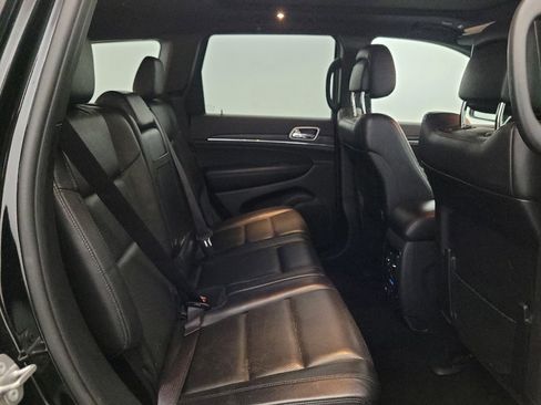 Used 2019 Jeep Grand Cherokee Limited w/ Luxury Group II AWD/4WD image 19