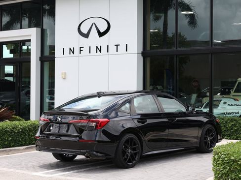 Used 2022 Honda Civic Sport image 4