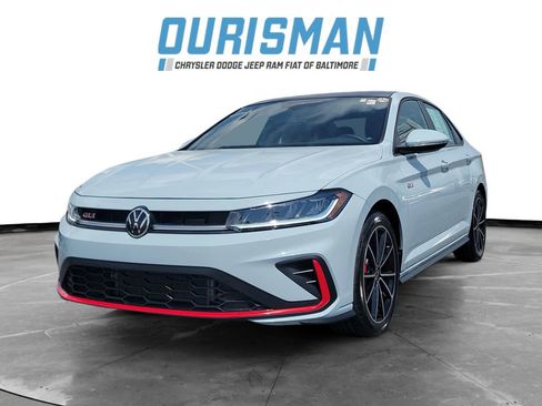 Used 2026 Volkswagen Jetta GLI Autobahn FWD image 2