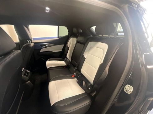Used 2025 Chevrolet Equinox EV LT w/ Convenience Package AWD/4WD image 15
