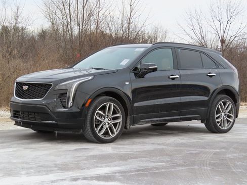 Used 2023 Cadillac XT4 Sport image 6