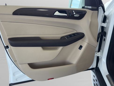 Used 2018 Mercedes-Benz GLE 350 image 18