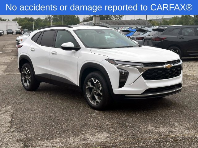 Certified 2024 Chevrolet Trax LT w/ Sunroof Package FWD image 8