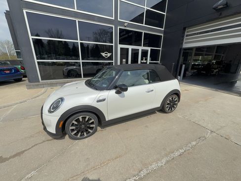 Certified 2023 MINI Cooper S FWD image 7