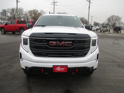 Certified 2025 GMC Sierra 1500 AT4 w/ AT4 Premium Package image 11