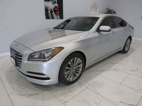 Used 2017 Genesis G80 3.8 RWD image 7
