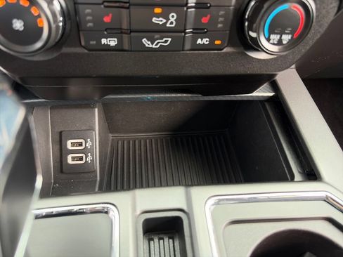 Used 2019 Ford F150 XLT w/ Equipment Group 302A Luxury AWD/4WD image 37