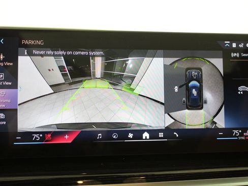 Used 2026 BMW X5 xDrive40i w/ M Sport Package image 32