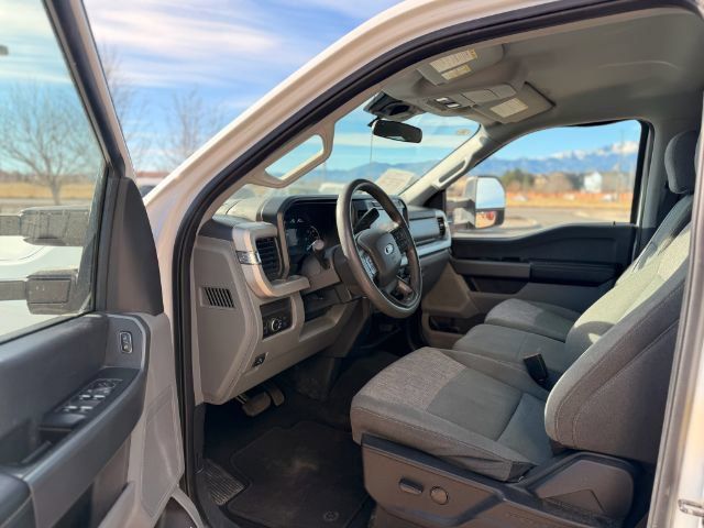 Used 2024 Ford F250 XLT w/ FX4 Off-Road Package AWD/4WD image 12