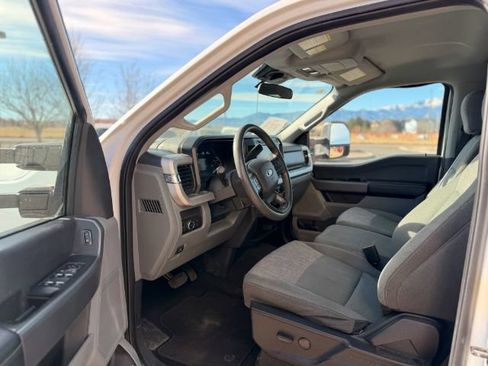 Used 2024 Ford F250 XLT w/ FX4 Off-Road Package AWD/4WD image 12